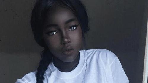 黑珍珠在线观看,探寻深海珍宝的神秘之旅  第1张