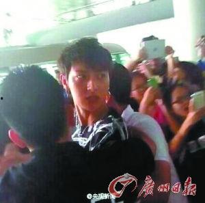 国外爆料南京打人视频,国外爆料视频揭露惊人一幕 第2张 国外爆料南京打人视频,国外爆料视频揭露惊人一幕 第2张